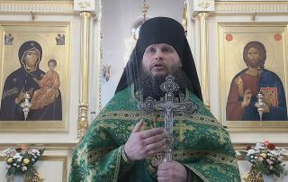 Поздравление Игумена Евмения, настоятеля Николо-Берлюковского монастыря, с праздником Святой Троицы